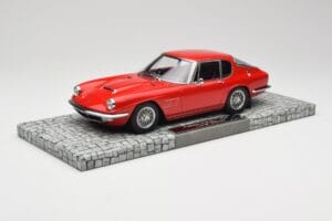 Maserati Mistral Červený Minichamps 1:18 107123422 Pryskyřice