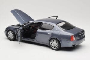 Maserati Quattroporte Blue Metallic Hot Wheels 1:18 B7003 Kov – obrázek 5 z 8