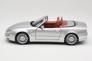 Maserati Spyder Stříbrný Maisto 1:18 31667 Kov – obrázek 4 z 8