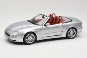 Maserati Spyder Stříbrný Maisto 1:18 31667 Kov