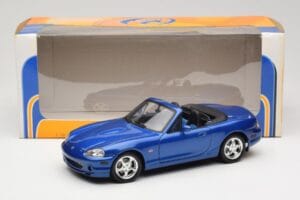 Mazda MX-5 NA 10th Anniversary Blue Metallic Gate 1:18 01071 Kov – obrázek 8 z 8
