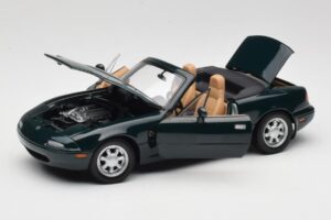 Mazda MX-5 NA Emerald Green Gate 1:18 01017 Kov – obrázek 2 z 8