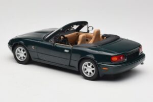 Mazda MX-5 NA Emerald Green Gate 1:18 01017 Kov – obrázek 7 z 8