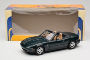Mazda MX-5 NA Emerald Green Gate 1:18 01017 Kov – obrázek 8 z 8