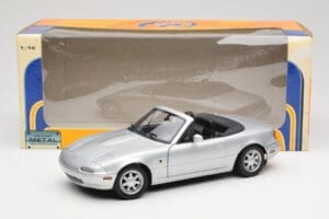 Mazda MX-5 Miata NA Highlight Stříbrný Gate 1:18 1015 Kov – obrázek 8 z 8