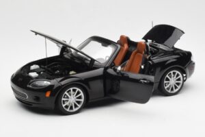 Mazda MX-5 NC Roadster Retractable Hardtop US Spec Černý AUTOart 1:18 75971 Kov – obrázek 2 z 10