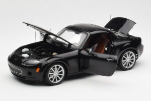 Mazda MX-5 NC Roadster Retractable Hardtop US Spec Černý AUTOart 1:18 75971 Kov – obrázek 4 z 10