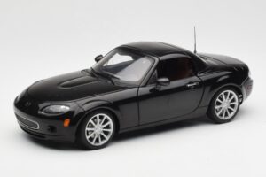 Mazda MX-5 NC Roadster Retractable Hardtop US Spec Černý AUTOart 1:18 75971 Kov