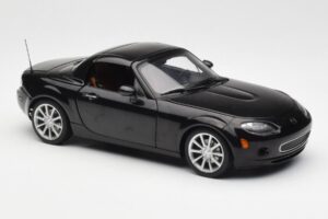 Mazda MX-5 NC Roadster Retractable Hardtop US Spec Černý AUTOart 1:18 75971 Kov – obrázek 8 z 10