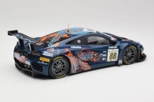 McLaren 12C GT3 #88 Von Ryan Racing A. Barff / T. Goodwin / B. Senna Spa 24 Hours 2013 Minichamps 1:18 151131388 Kov – obrázek 2 z 6