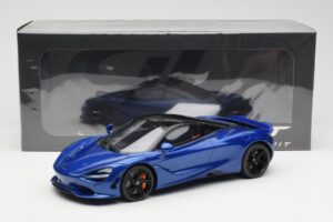 McLaren 750S Modrý GT Spirit 1:18 GT458 Pryskyřice – obrázek 6 z 6
