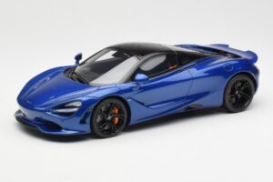 McLaren 750S Modrý GT Spirit 1:18 GT458 Pryskyřice