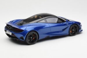 McLaren 750S Modrý GT Spirit 1:18 GT458 Pryskyřice – obrázek 2 z 6