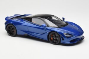 McLaren 750S Modrý GT Spirit 1:18 GT458 Pryskyřice – obrázek 4 z 6