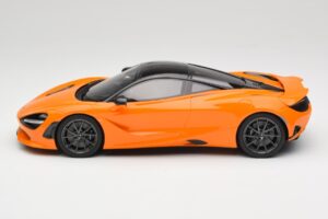 McLaren 750S McLaren Orange TopSpeed 1:18 TS0547 Kov – obrázek 3 z 6