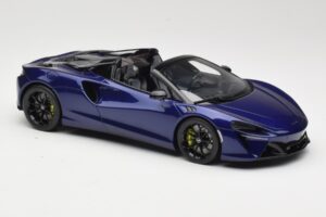 McLaren Artura Spider Fialový GT Spirit 1:18 GT515 Pryskyřice – obrázek 4 z 6