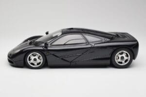 McLaren F1 Blue Metallic Minichamps 1:12 530133130 Kov – obrázek 4 z 8