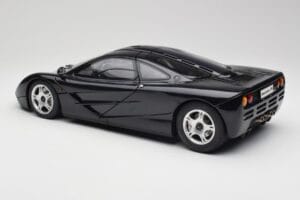 McLaren F1 Blue Metallic Minichamps 1:12 530133130 Kov – obrázek 7 z 8