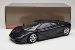 McLaren F1 Dark Blue Metallic Minichamps 1:12 530133128 Kov – obrázek 9 z 9