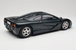 McLaren F1 Dark Green Metallic Minichamps 1:12 530133127 Kov – obrázek 3 z 9