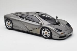 McLaren F1 Dark Silver Minichamps 1:12 530133124 Kov – obrázek 6 z 8