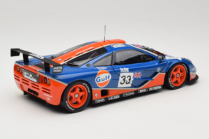 McLaren F1 GTR Gulf #33 R. Bellm / M. Weaver / J-J. Lehto 24 Hours of Le Mans 1996 UT Models 1:18 530161833 Kov – obrázek 3 z 8