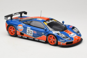 McLaren F1 GTR Gulf #33 R. Bellm / M. Weaver / J-J. Lehto 24 Hours of Le Mans 1996 UT Models 1:18 530161833 Kov – obrázek 6 z 8
