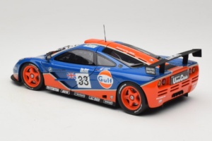 McLaren F1 GTR Gulf #33 R. Bellm / M. Weaver / J-J. Lehto 24 Hours of Le Mans 1996 UT Models 1:18 530161833 Kov – obrázek 7 z 8