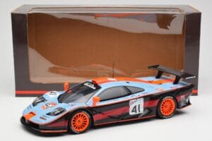 McLaren F1 GTR #41 P-H. Raphanel / C. Gounon / A. Olofsson 24 Hours of Le Mans 1997 UT Models 1:18 39727 Kov – obrázek 8 z 8