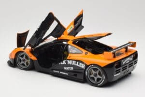 McLaren F1 GTR Kokusai Kaihatsu Racing #53 O. Giroix / J. Sala / P. Deletraz 24 Hours of Le Mans 1996 Minichamps 1:18 5301336 – obrázek 5 z 8