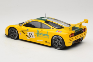 McLaren F1 GTR #51 Mach One Racing Le Mans 1995 UT Models 1:18 530151851 Kov – obrázek 7 z 8
