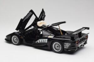 McLaren F1 GTR #41 T. Büscher / R. Gounon 1997 UT Models 1:18 26011 Kov – obrázek 5 z 8