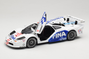 McLaren F1 GTR #9 P. Kox / R. Ravaglia FIA GT Championship 1997 UT Models 1:18 39711 Kov – obrázek 2 z 8