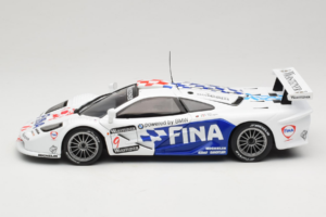 McLaren F1 GTR #9 P. Kox / R. Ravaglia FIA GT Championship 1997 UT Models 1:18 39711 Kov – obrázek 4 z 8