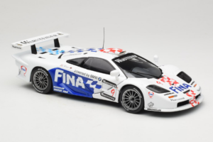 McLaren F1 GTR #9 P. Kox / R. Ravaglia FIA GT Championship 1997 UT Models 1:18 39711 Kov – obrázek 6 z 8