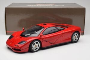 McLaren F1 Červený Minichamps 1:12 530133125 Kov – obrázek 9 z 9