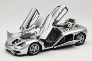 McLaren F1 Stříbrný LCD 1:18 LCD18014-SI Kov – obrázek 2 z 8