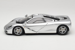 McLaren F1 Stříbrný LCD 1:18 LCD18014-SI Kov – obrázek 4 z 8