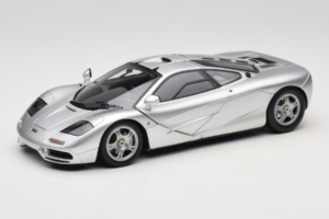 McLaren F1 Stříbrný LCD 1:18 LCD18014-SI Kov