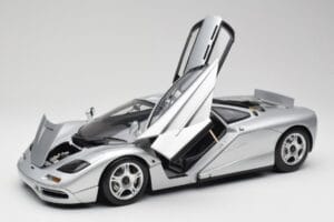 McLaren F1 Stříbrný Minichamps 1:12 530133129 Kov – obrázek 2 z 8