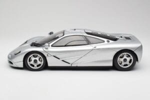 McLaren F1 Stříbrný Minichamps 1:12 530133129 Kov – obrázek 4 z 8
