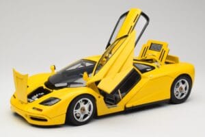 McLaren F1 Žlutý Minichamps 1:12 530133121 Kov – obrázek 2 z 9