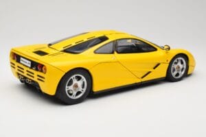 McLaren F1 Žlutý Minichamps 1:12 530133121 Kov – obrázek 3 z 9