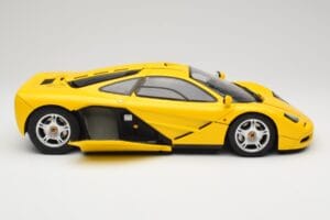 McLaren F1 Žlutý Minichamps 1:12 530133121 Kov – obrázek 4 z 9