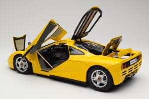 McLaren F1 Žlutý Minichamps 1:12 530133121 Kov – obrázek 6 z 9