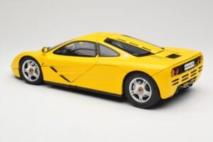 McLaren F1 Žlutý Minichamps 1:12 530133121 Kov – obrázek 8 z 9