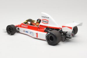McLaren M23 Ford #1 E. Fittipaldi F1 1975 Minichamps 1:18 530751801 Kov – obrázek 7 z 9