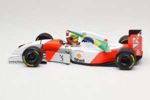 McLaren MP4/8 Ford #8 A. Senna Winner European GP Donington 1993 Minichamps 1:18 540931848 Kov – obrázek 3 z 6