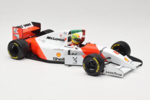McLaren MP4/8 Ford #8 A. Senna Winner European GP Donington 1993 Minichamps 1:18 540931848 Kov – obrázek 4 z 6