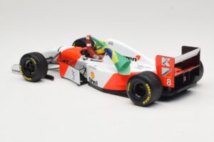 McLaren MP4/8 Ford #8 A. Senna Winner European GP Donington 1993 Minichamps 1:18 540931848 Kov – obrázek 5 z 6